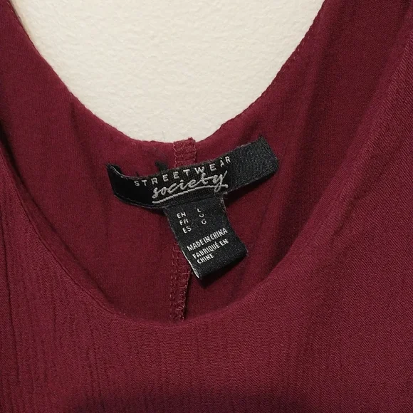 Burgundy - Picture 2 of 3